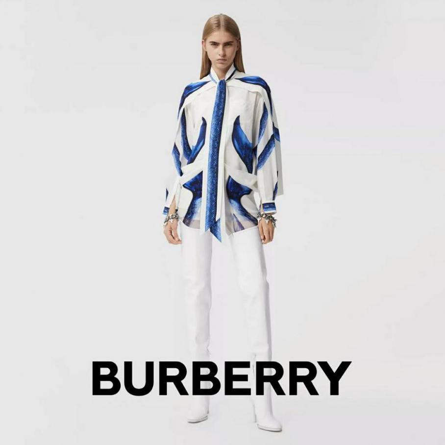 Spring/Summer 2021 Collection Women . Burberry (2021-05-26-2021-05-26)