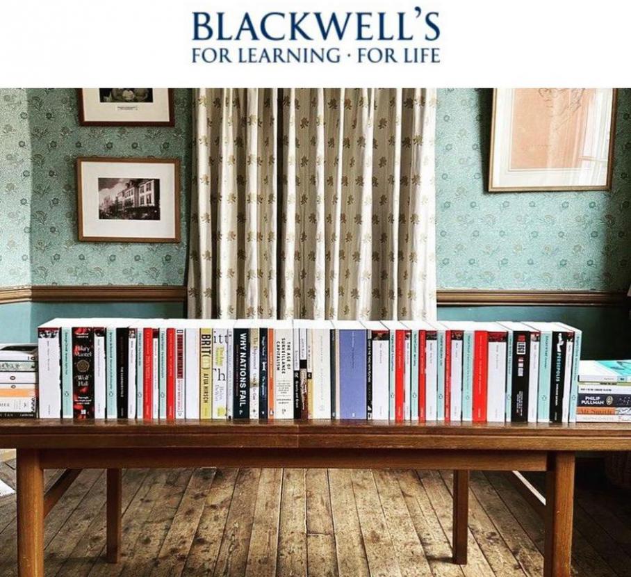 Five Foot Bookshelf . Blackwell's (2021-06-10-2021-06-10)