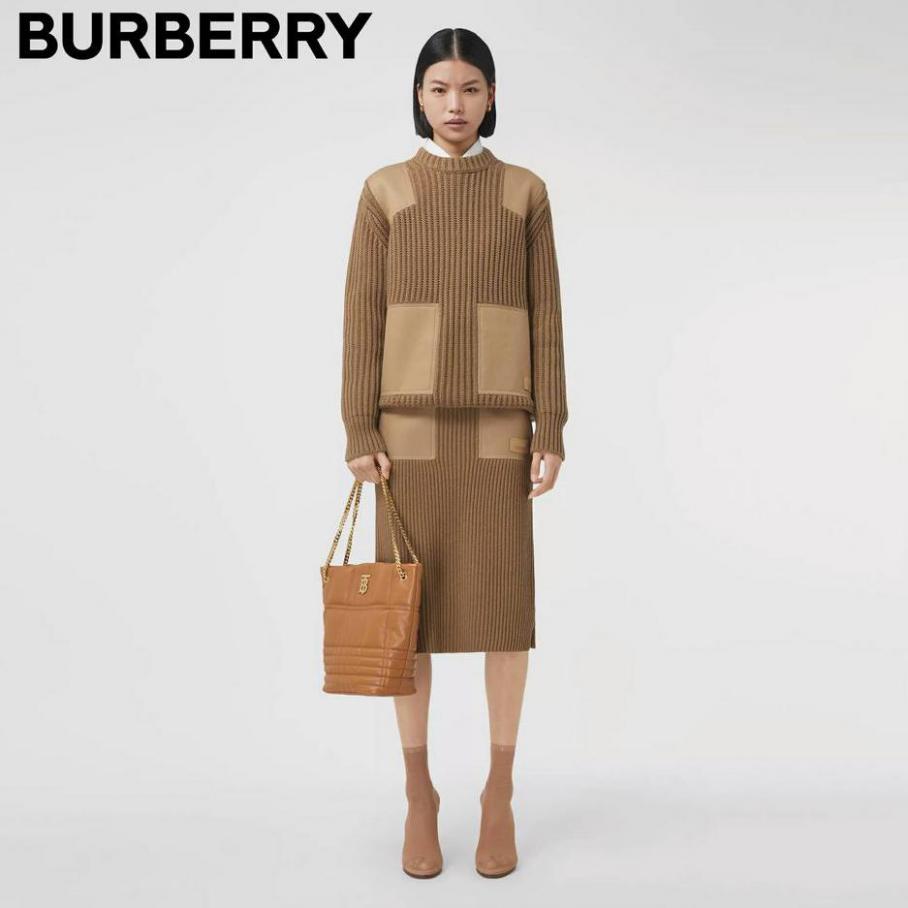 Autumn/Winter 2021 Women’s Collection. Burberry (2021-11-04-2021-11-04)