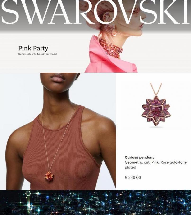 Jewellery With Pink Crystals. Swarovski (2022-04-17-2022-04-17)